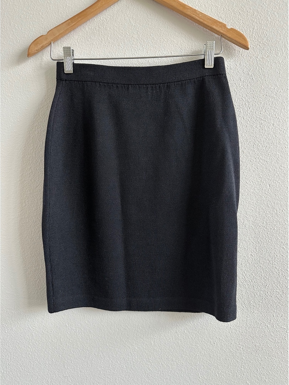 St. John Vintage Black Skirt Size 4